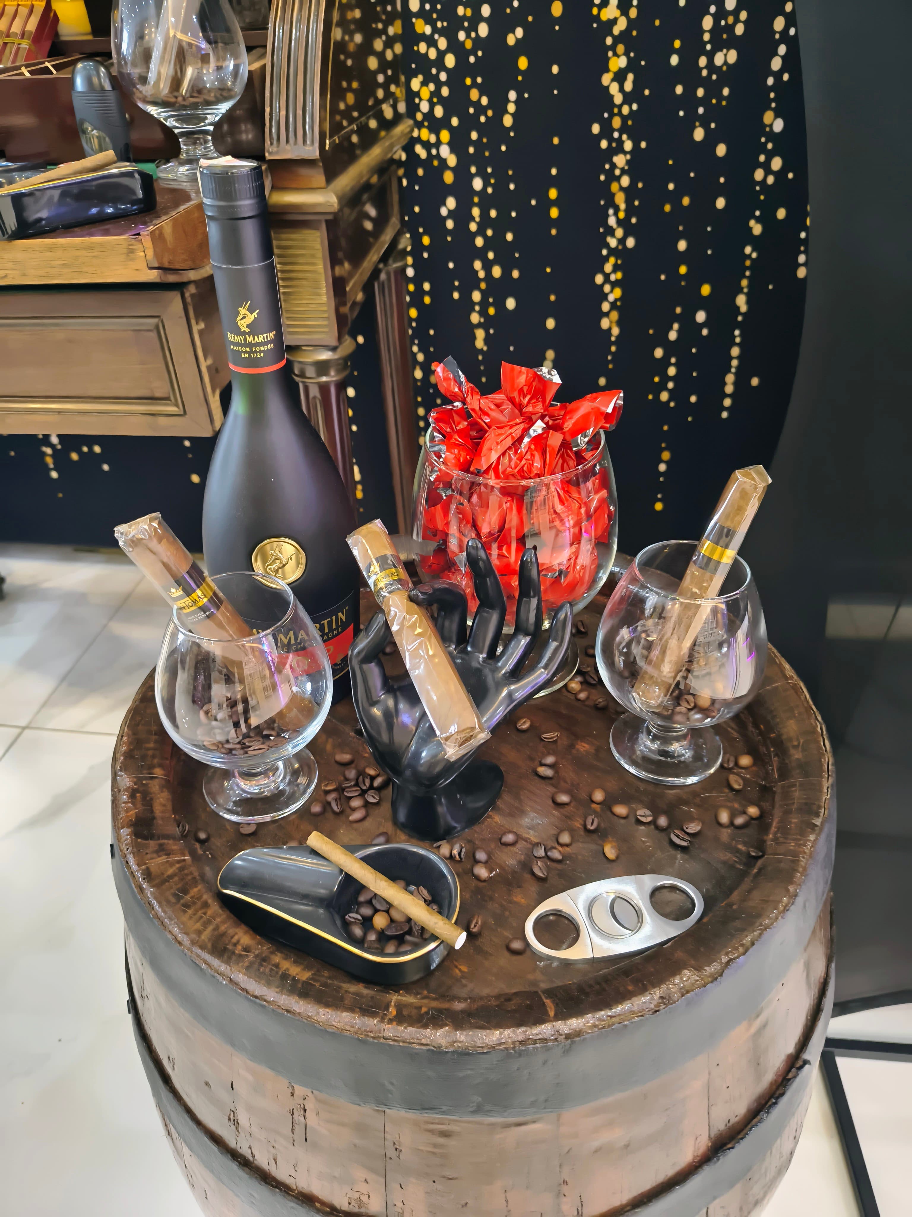 Amigo Magic Moments - Cigar bar - Imagine 3
