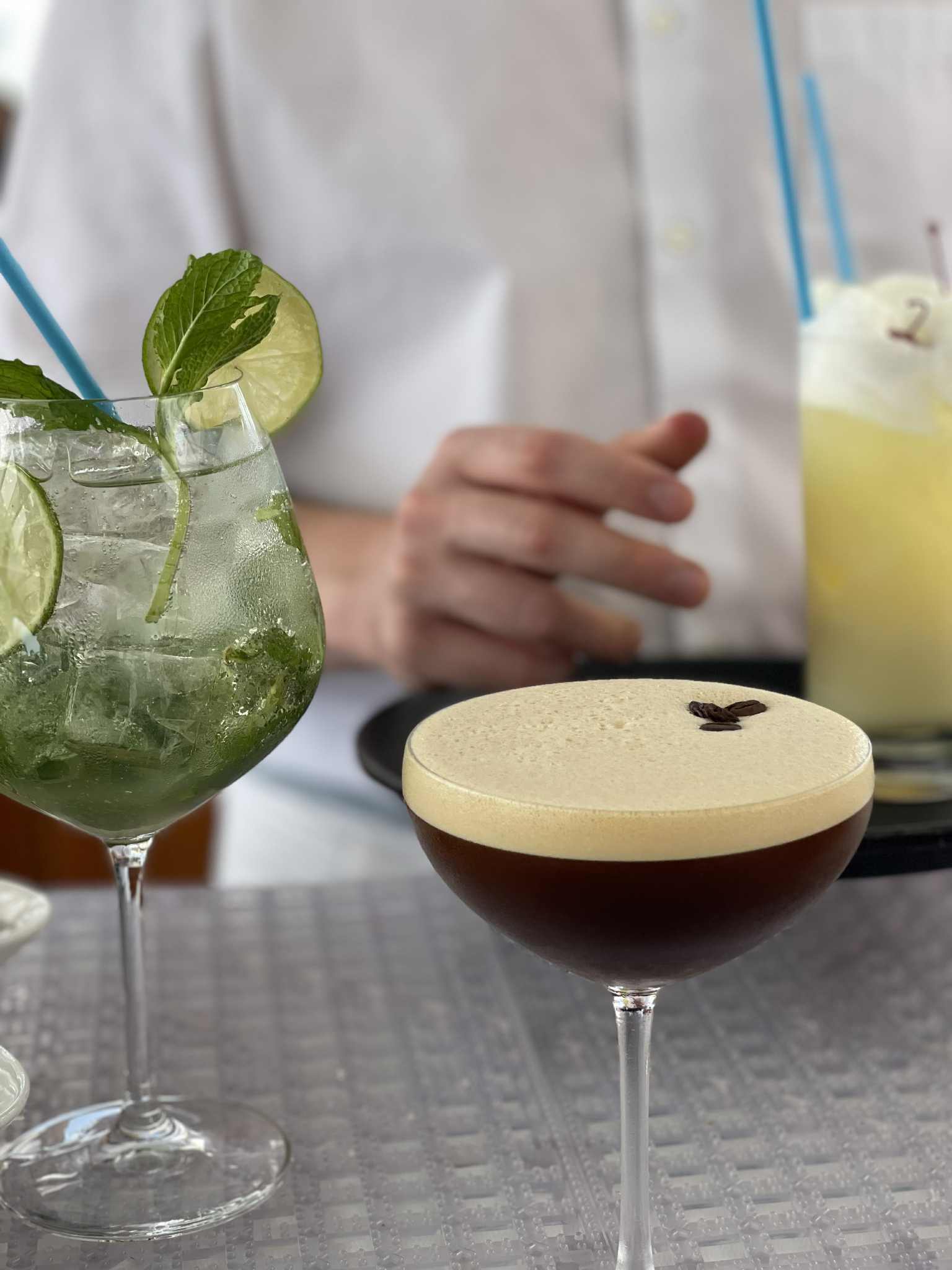 Velvet Pour - Cocktail bar