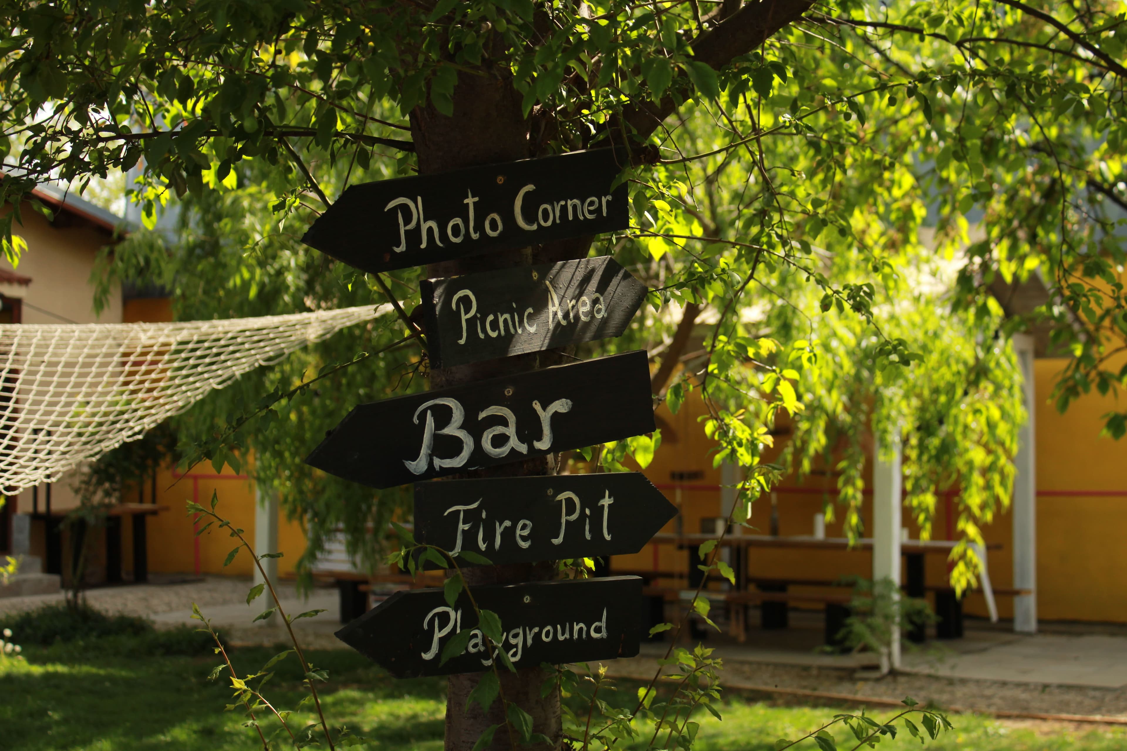 The Yellow House - Imagine 7