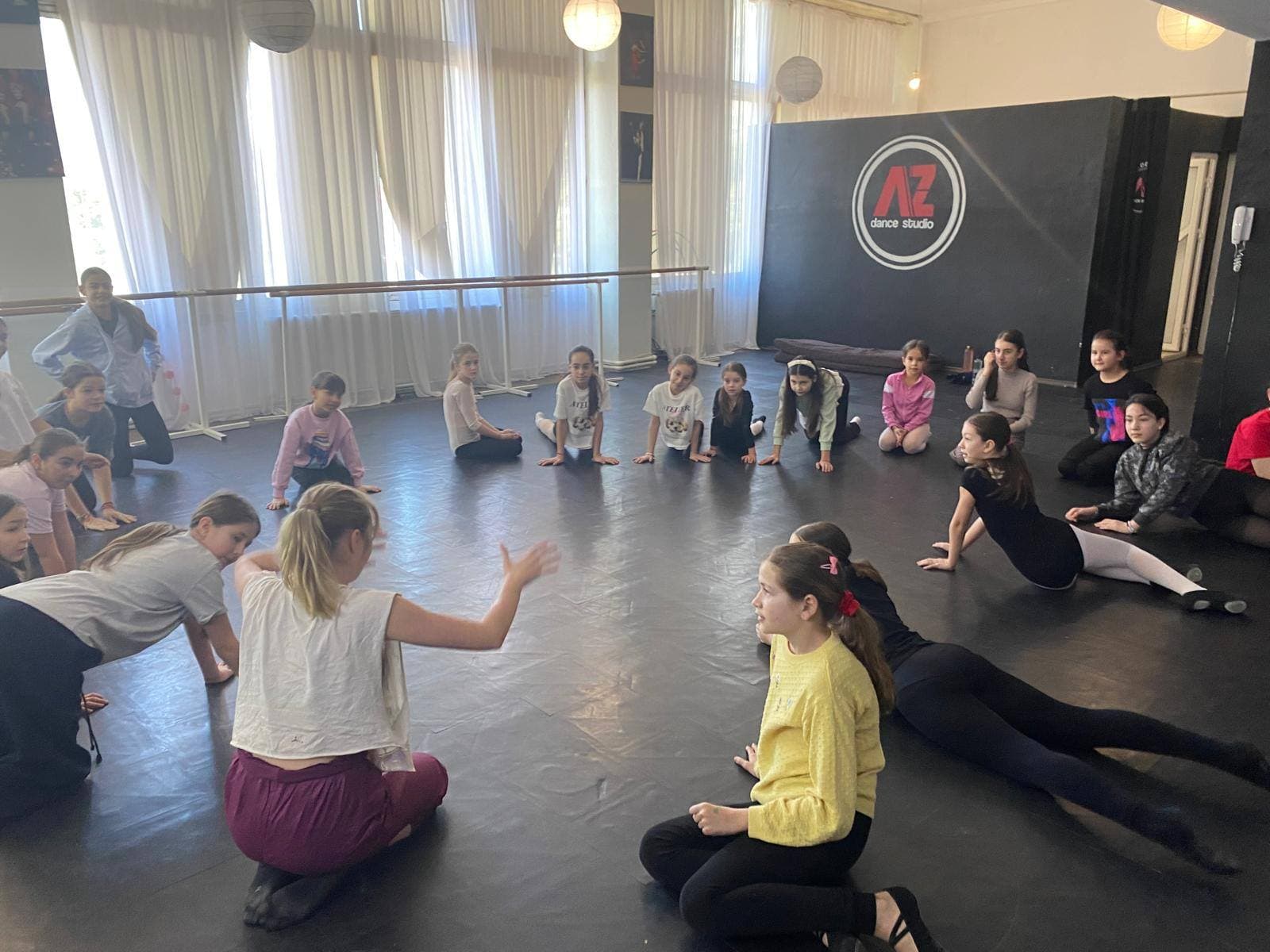Tabara de vara pentru copii cu Azur Dance Studio - Imagine 4