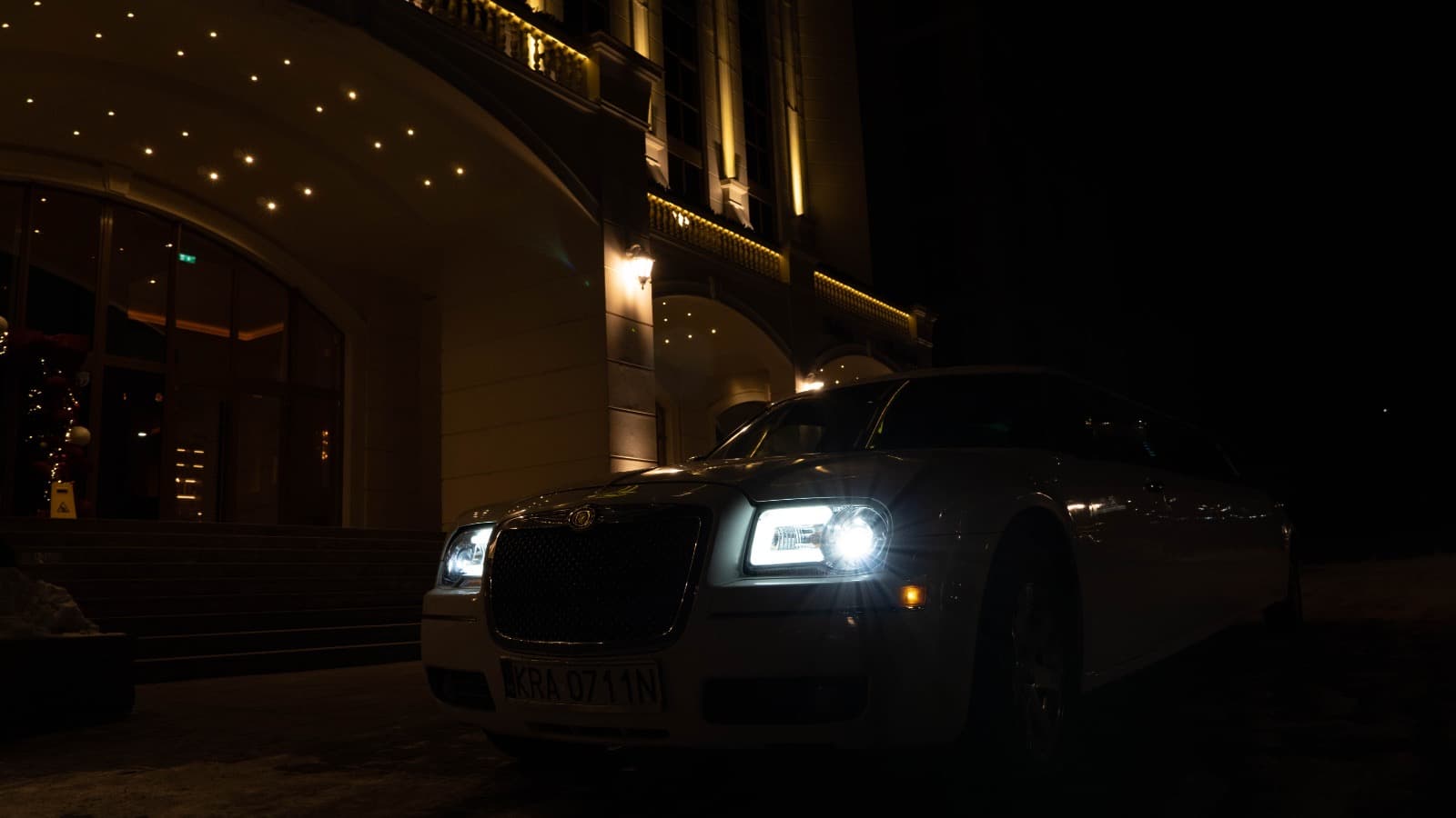 Închirieri limuzine pentru nunți, banchete, baluri, petreceri | Limuzina | Mașini de epocă | Party bus - State Limos - Imagine 8