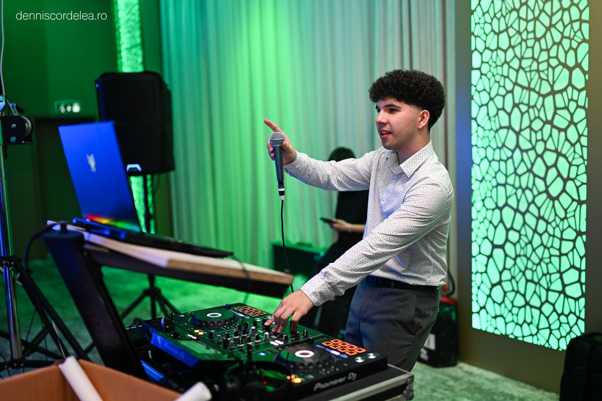 DJ DINC – Creating the Luxury Side of your Event