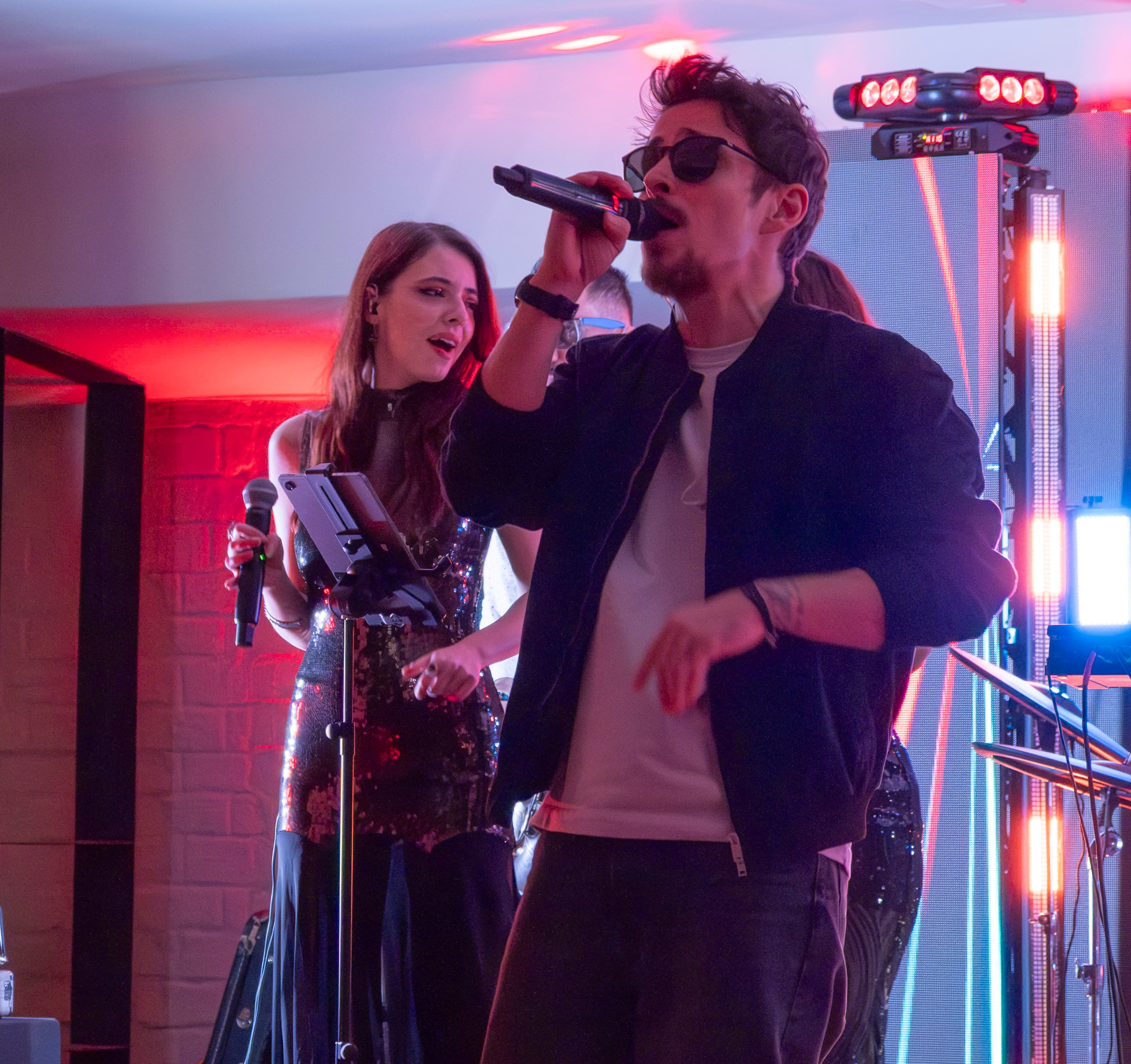 Overnite Band - Trupa nunta | Formatie nunta - Imagine 3