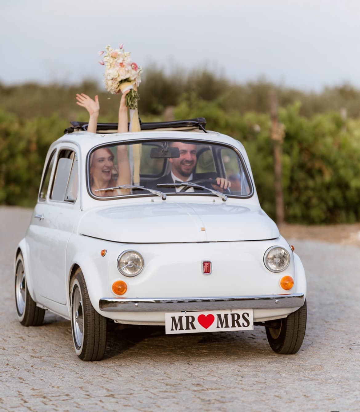 Automobil clasic vintage - Fiat 500 Alb - de inchiriat pentru evenimente