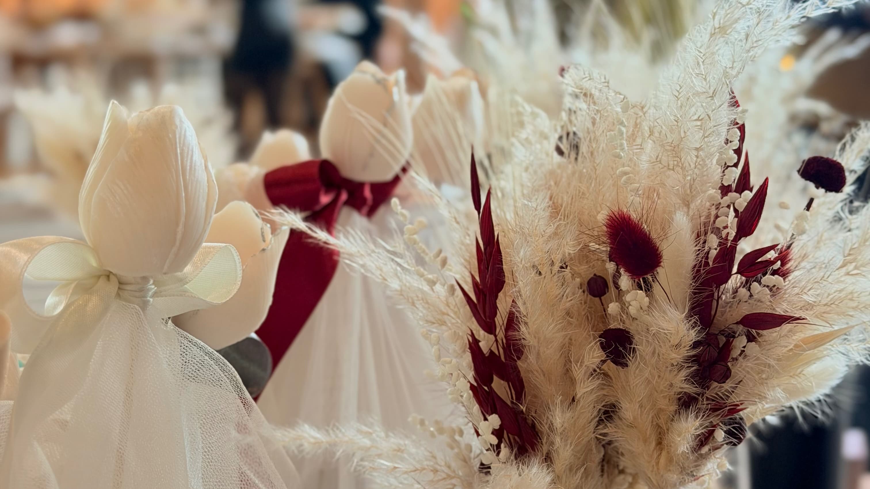 Light in Light- decorațiuni din flori uscate 