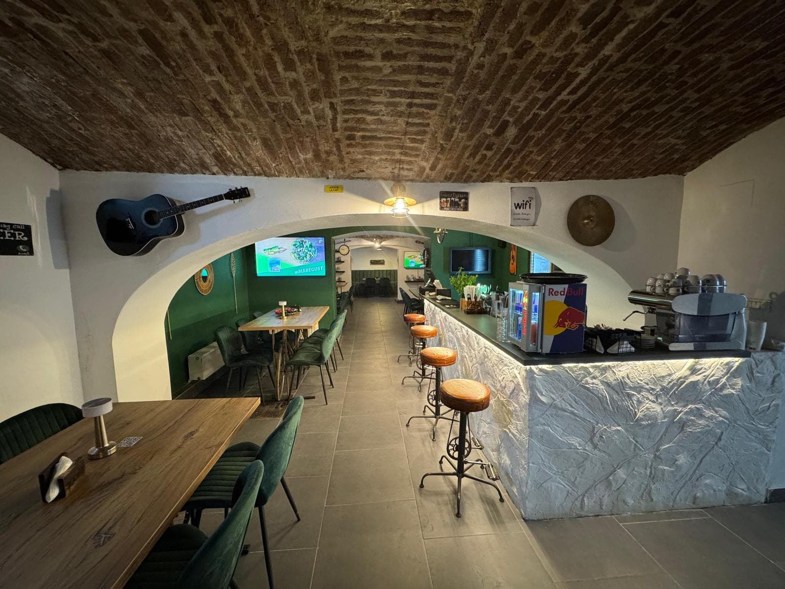 E10 Hub & Pub - Imagine 5