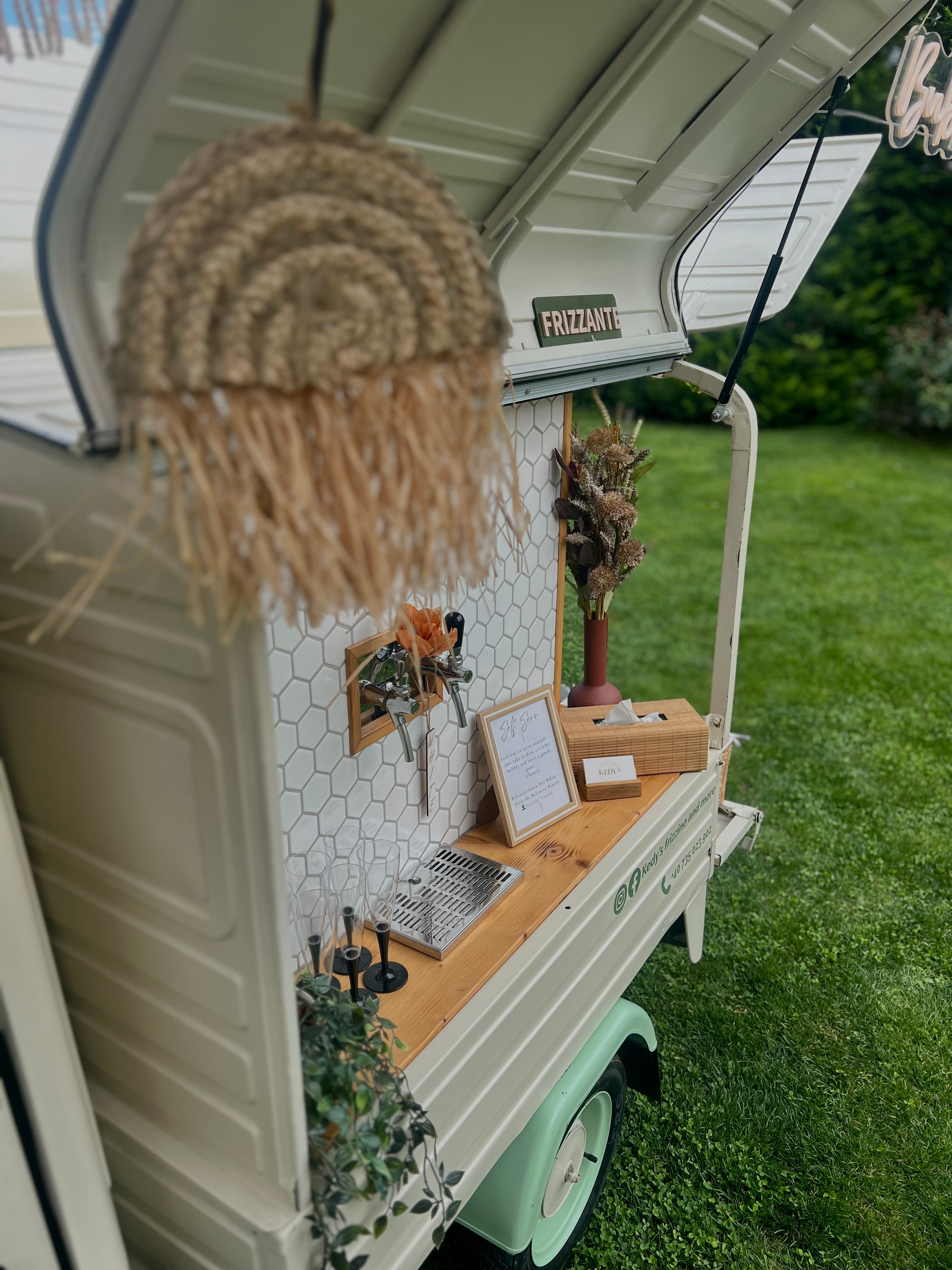 Kedy’s frizzino and more - Imagine 7