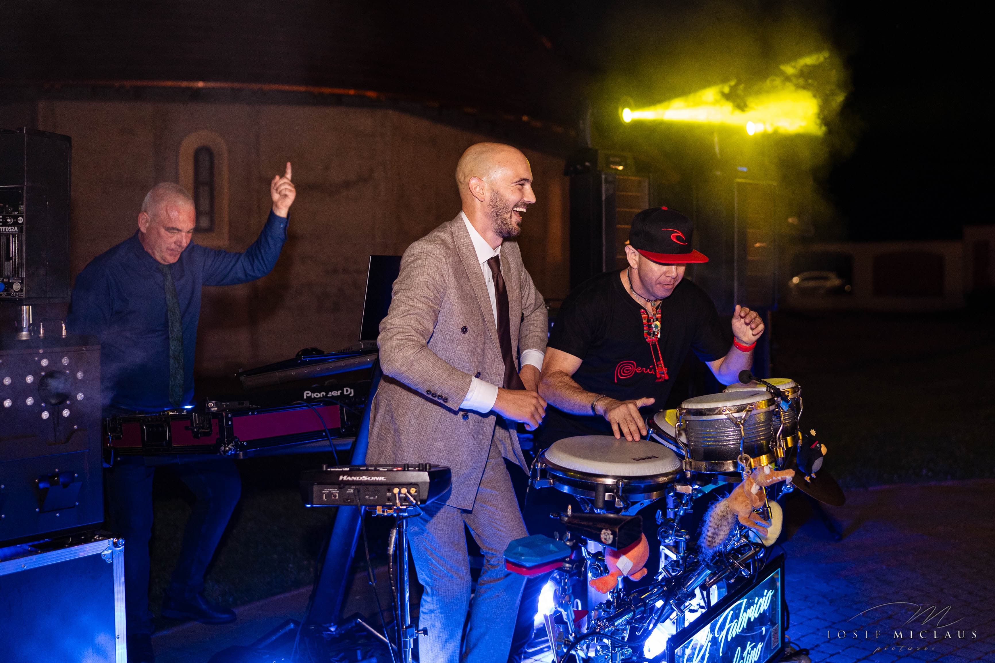 Fabricio Percussion (Live Percussion Show) - Imagine 7