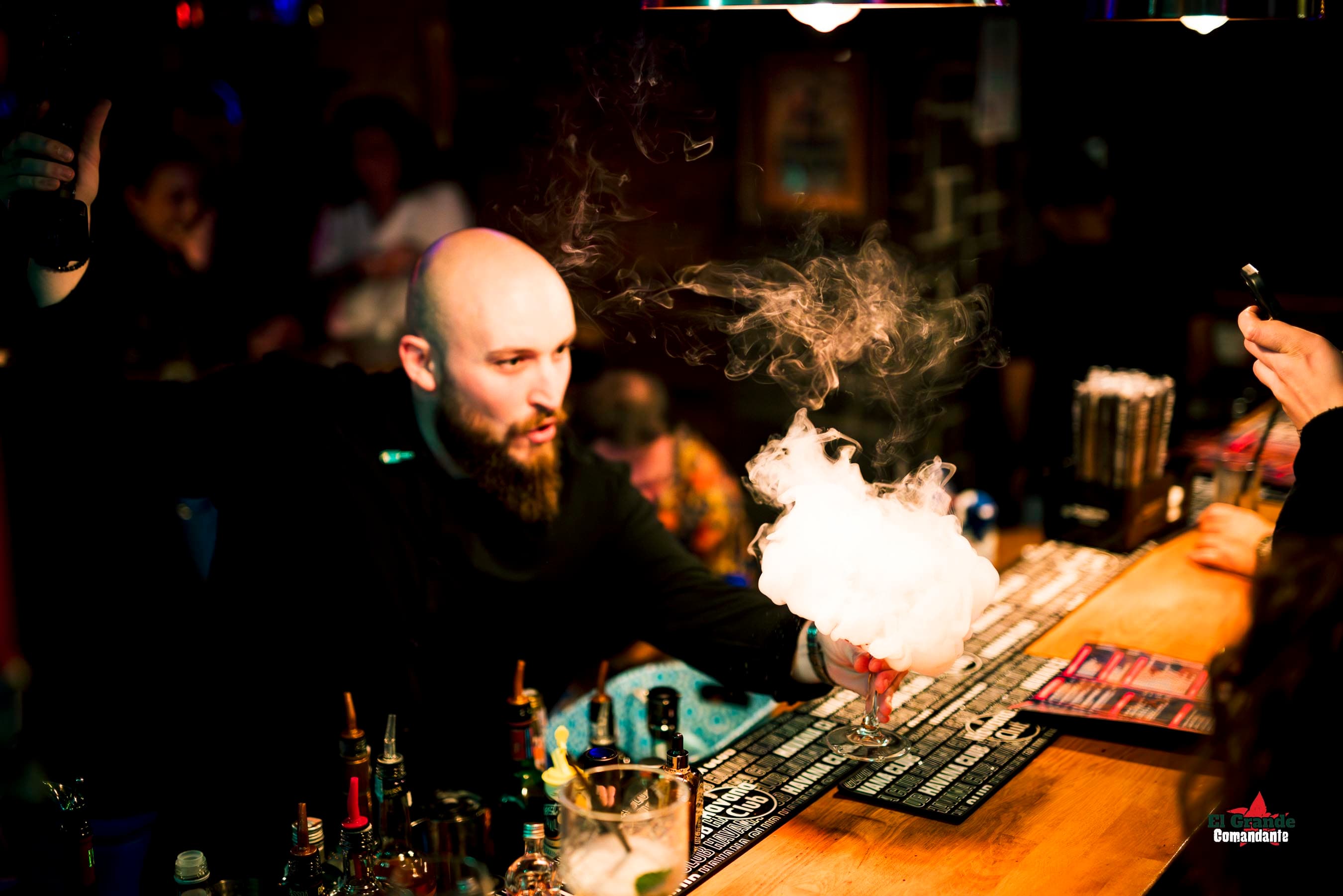 The Shake Society - Bar Mobil / Barman  - Imagine 4