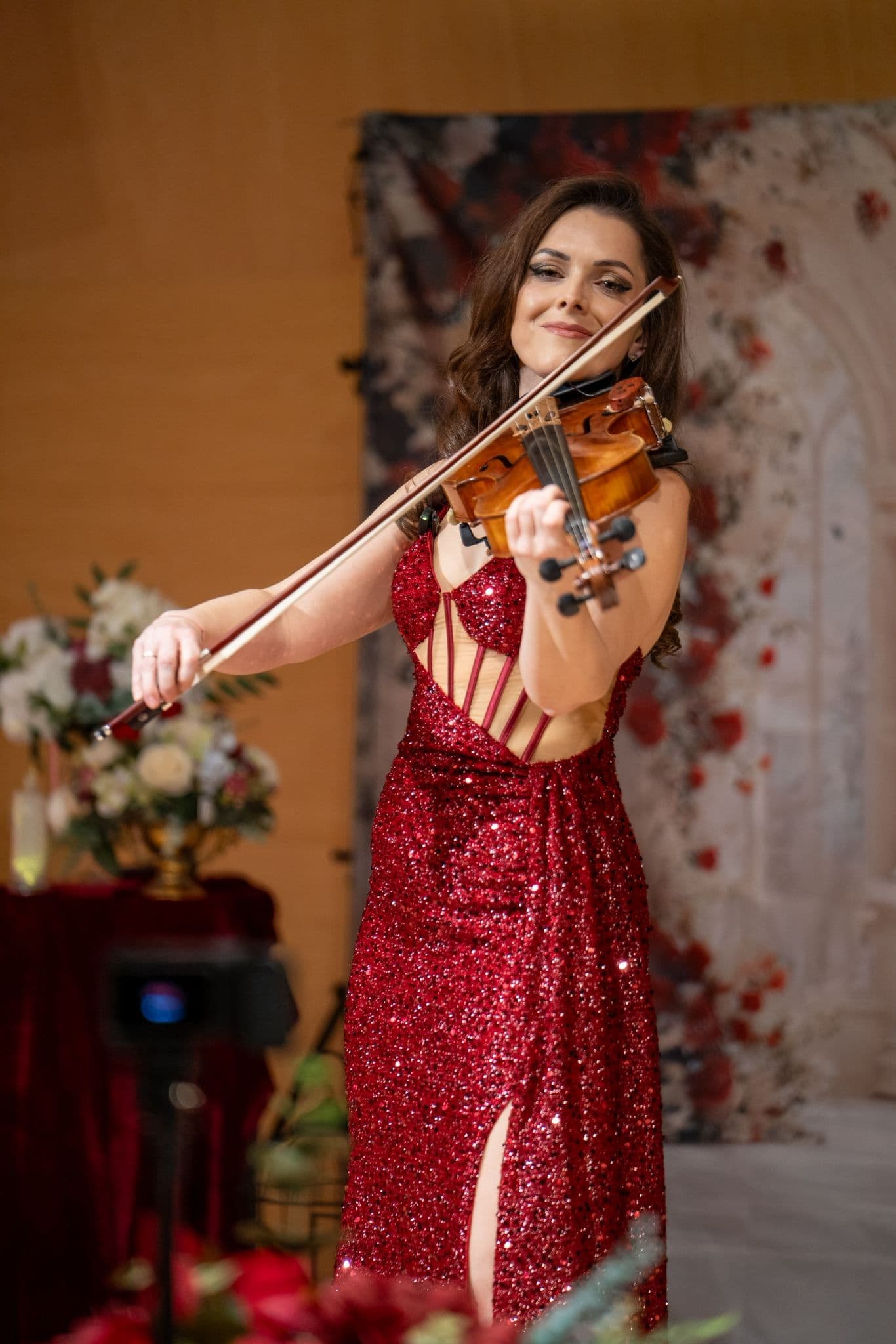 Lady Viola - muzica live Live music care transformă evenimentele  în experiențe memorabile. - Imagine 2