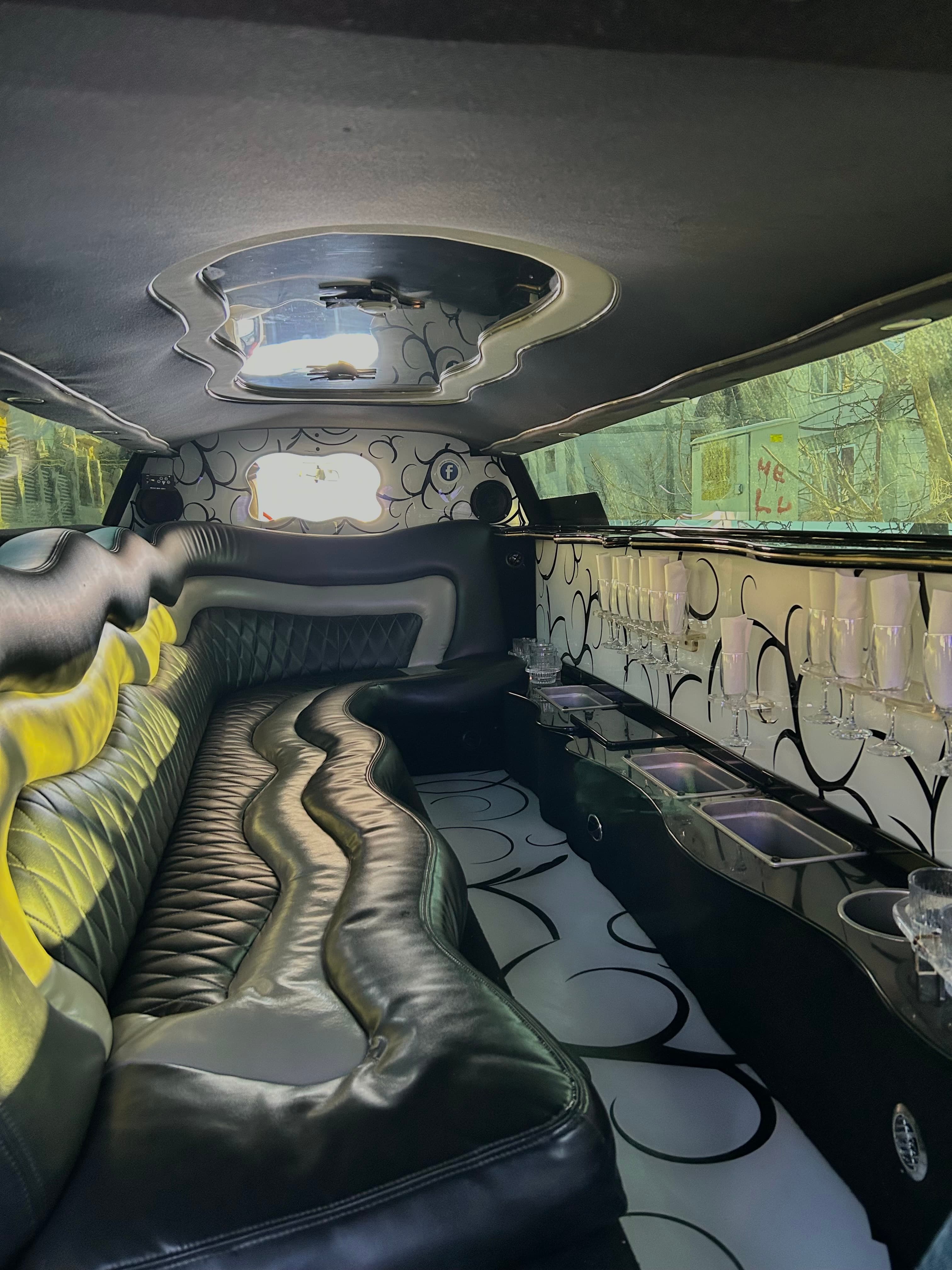 Închirieri limuzine pentru nunți, banchete, baluri, petreceri | Limuzina | Mașini de epocă | Party bus - State Limos - Imagine 5