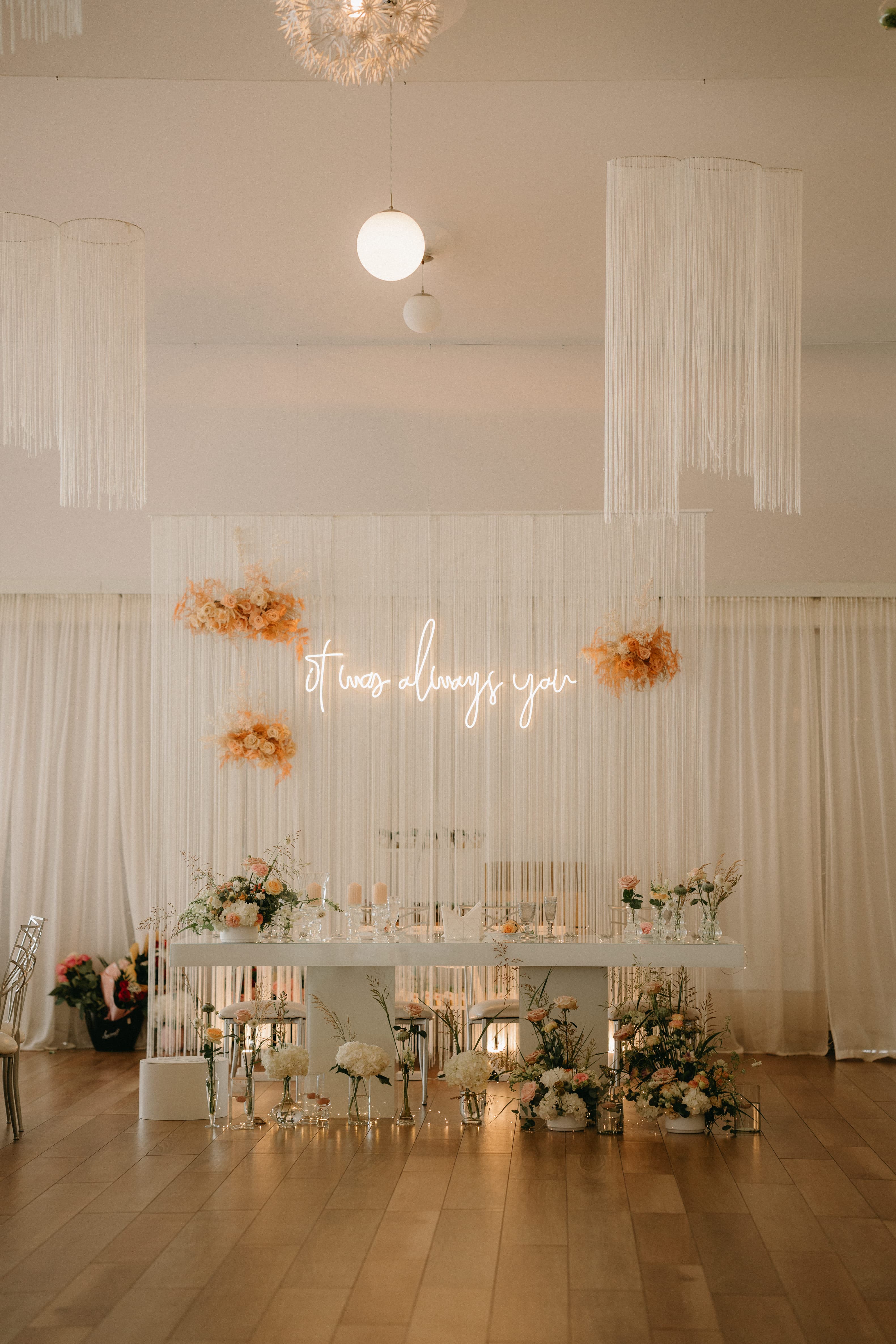 Anny Sescu • Event & Wedding Planner - Imagine 8