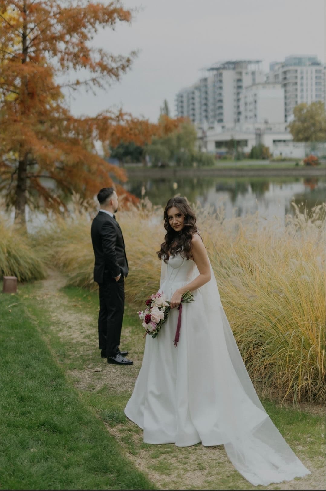 Cavalerul cu flori  - Imagine 9