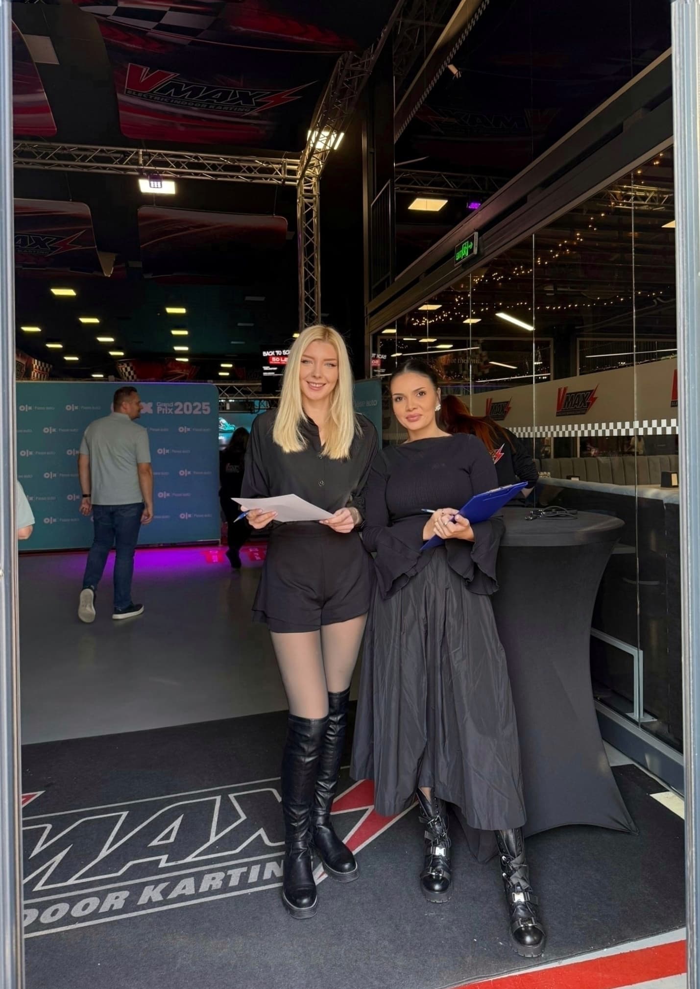 Hostess - București - Imagine 7