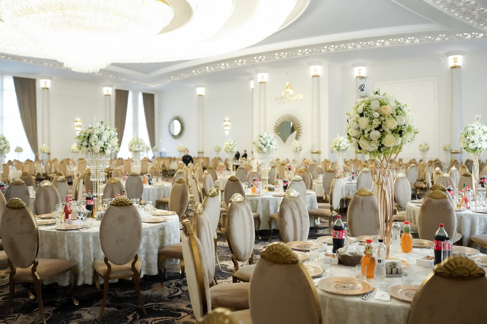 Ambasador Glamour Hall