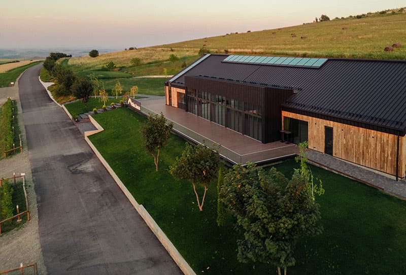 The Barn - Sală pentru nunți, botezuri, petreceri private și evenimente corporate - Imagine 2