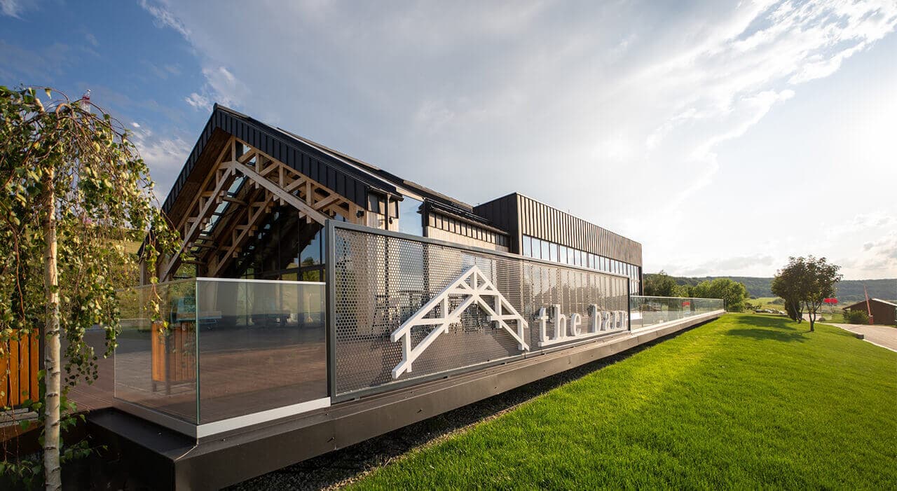 The Barn - Sală pentru nunți, botezuri, petreceri private și evenimente corporate - Imagine 3