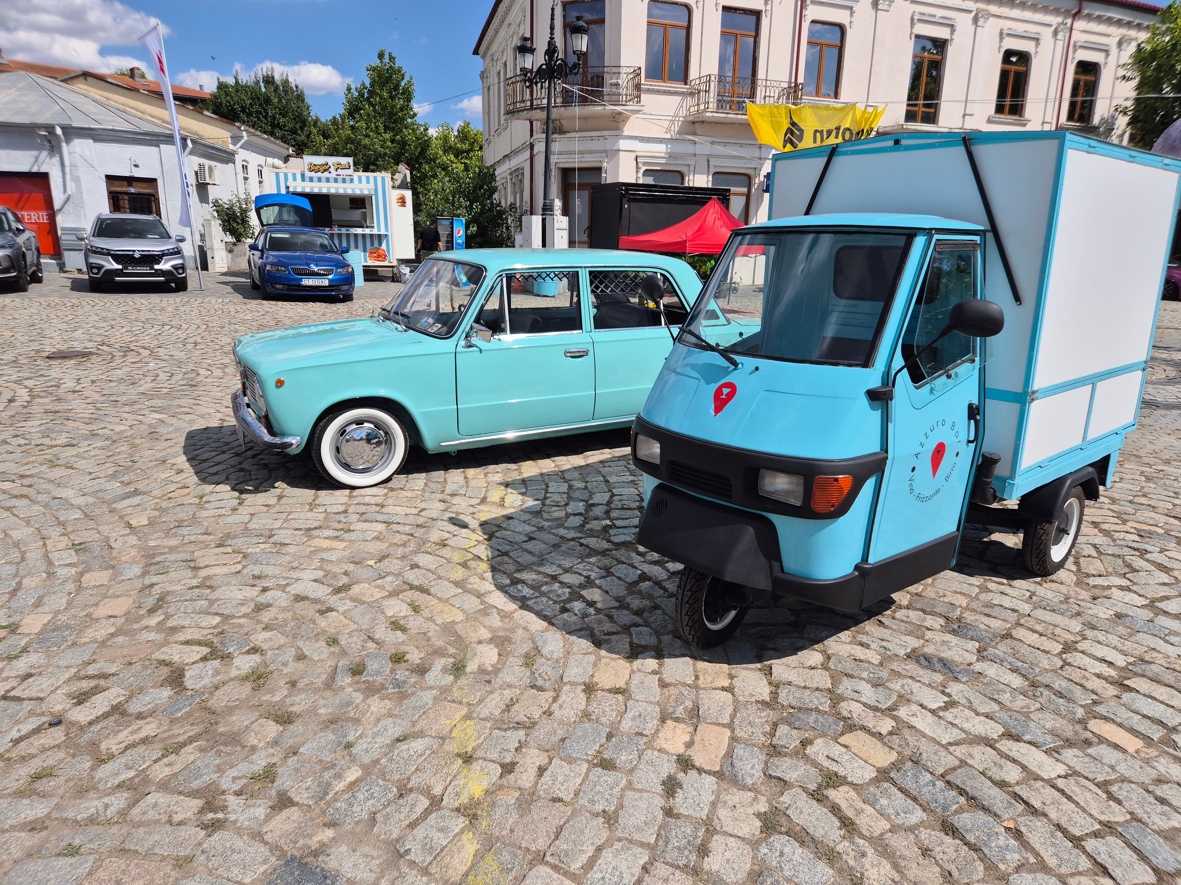 Prosecco Van / Azzuro Bar - Imagine 3