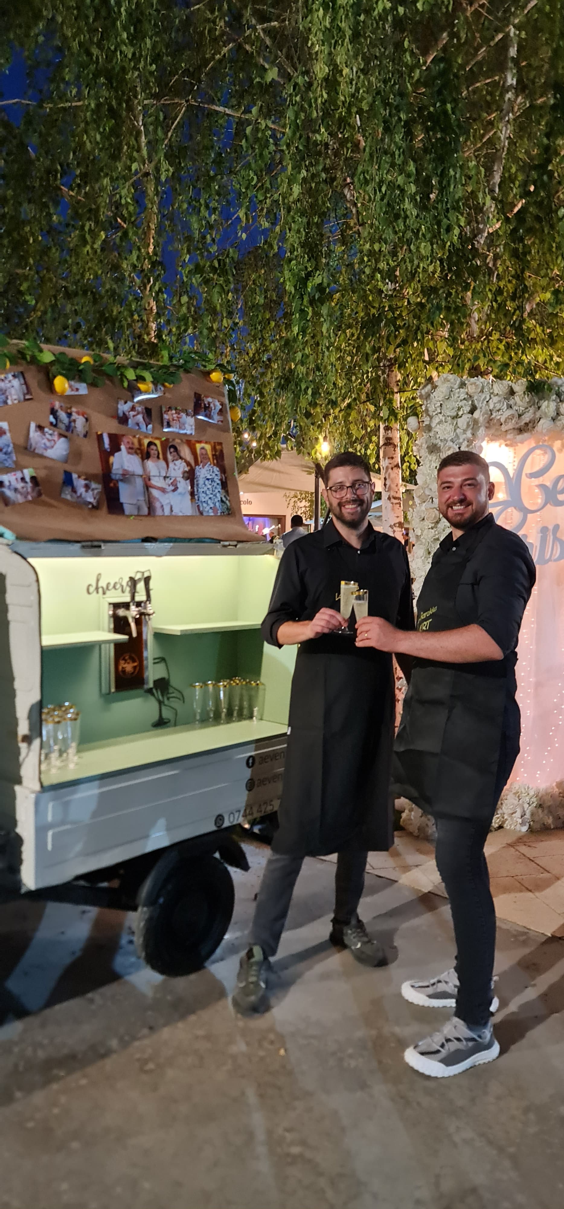 AEventis - Piaggio Van echipat special cerințelor : ProseccoVan, Gentleman's Corner, CandyBar, Lemonade Bar. - Imagine 2