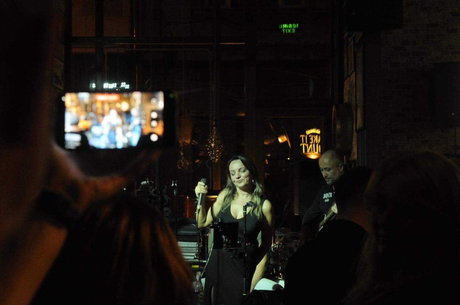 Muzică live Timișoara - Mona Larion - Imagine 3