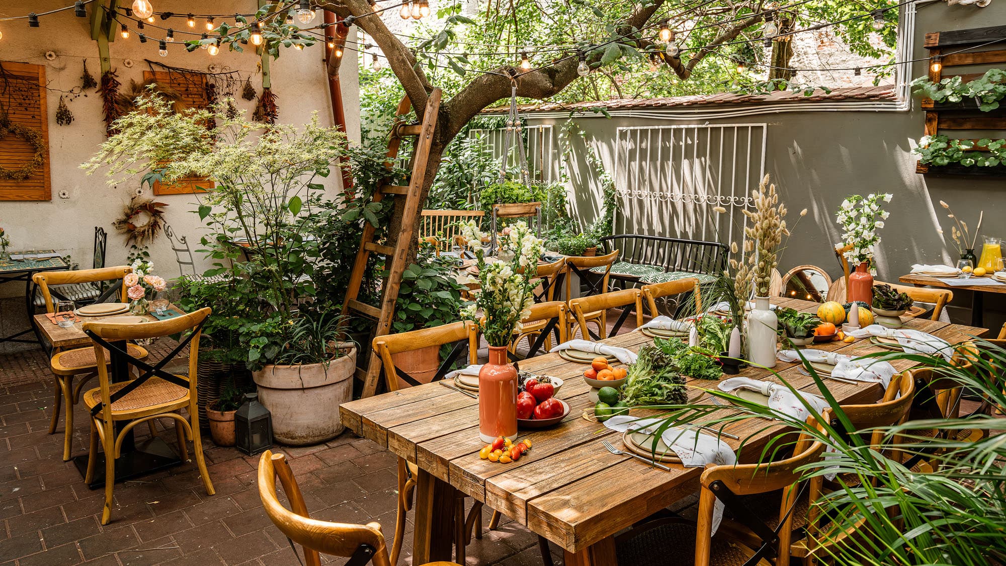 Băcănia Veche Delicatese & Grădină -- Evenimente Private