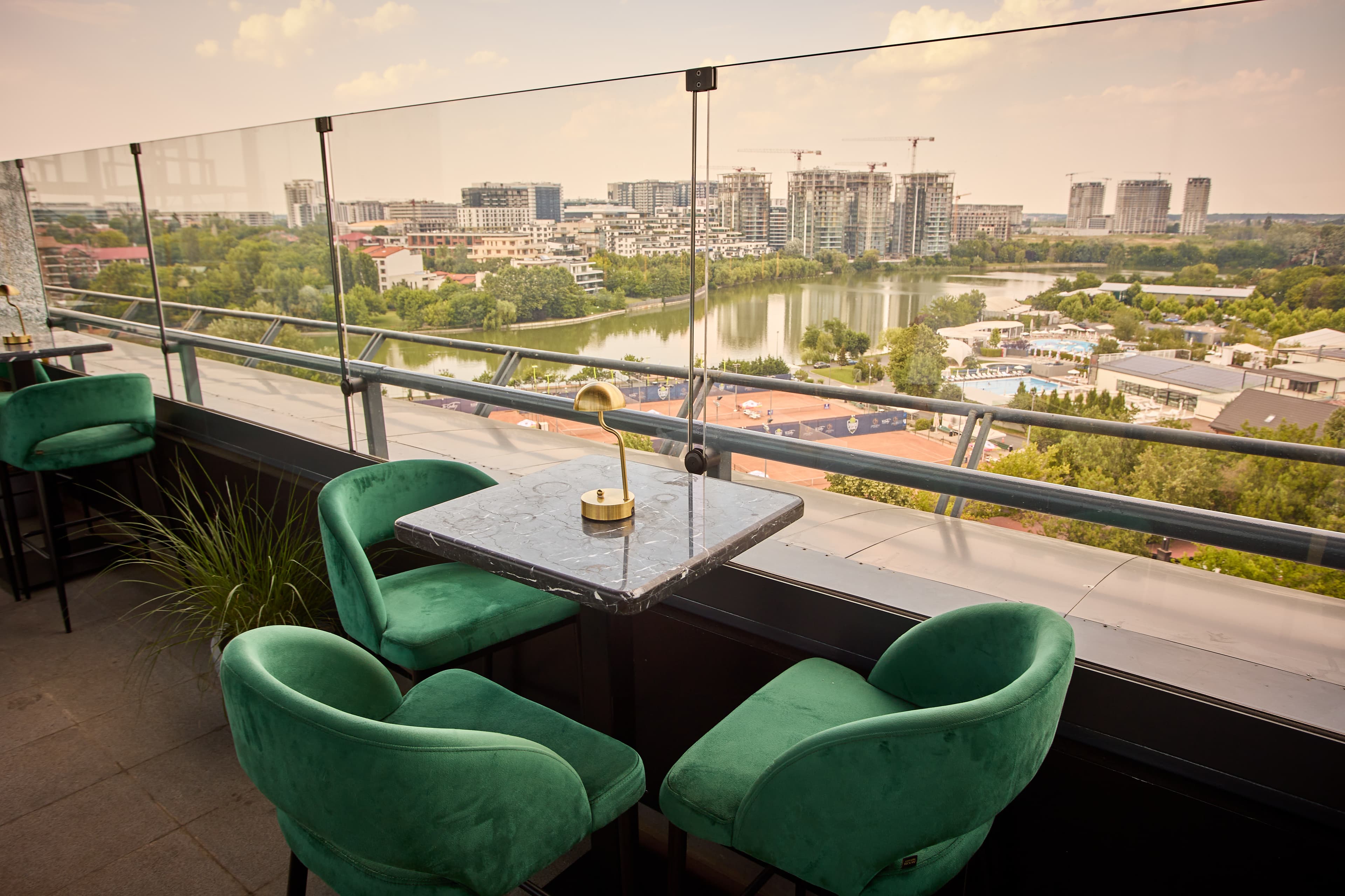 Guan Rooftop - Imagine 4