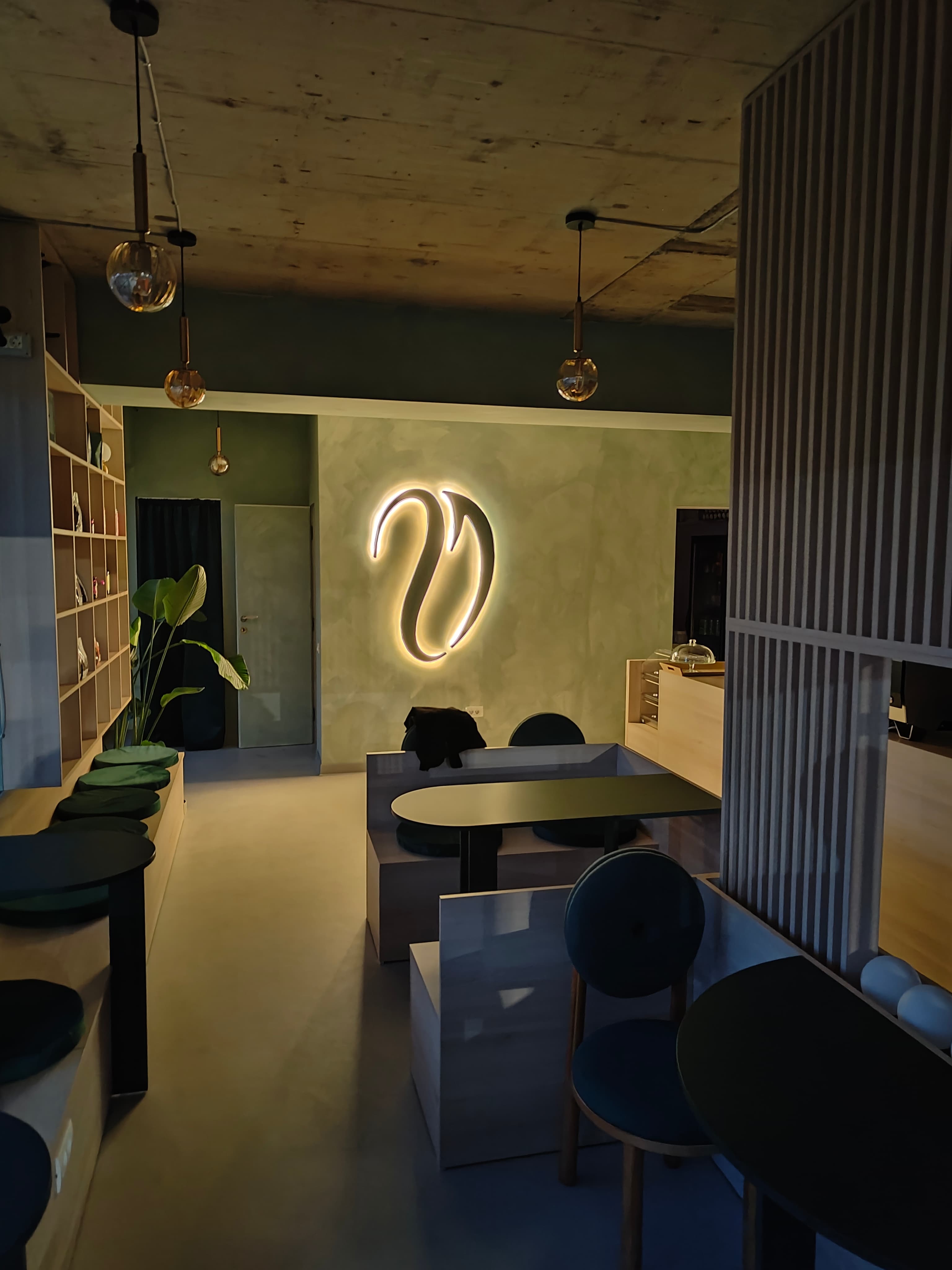 21 Beans Specialty Coffee and Cocktails Lounge - Imagine 2