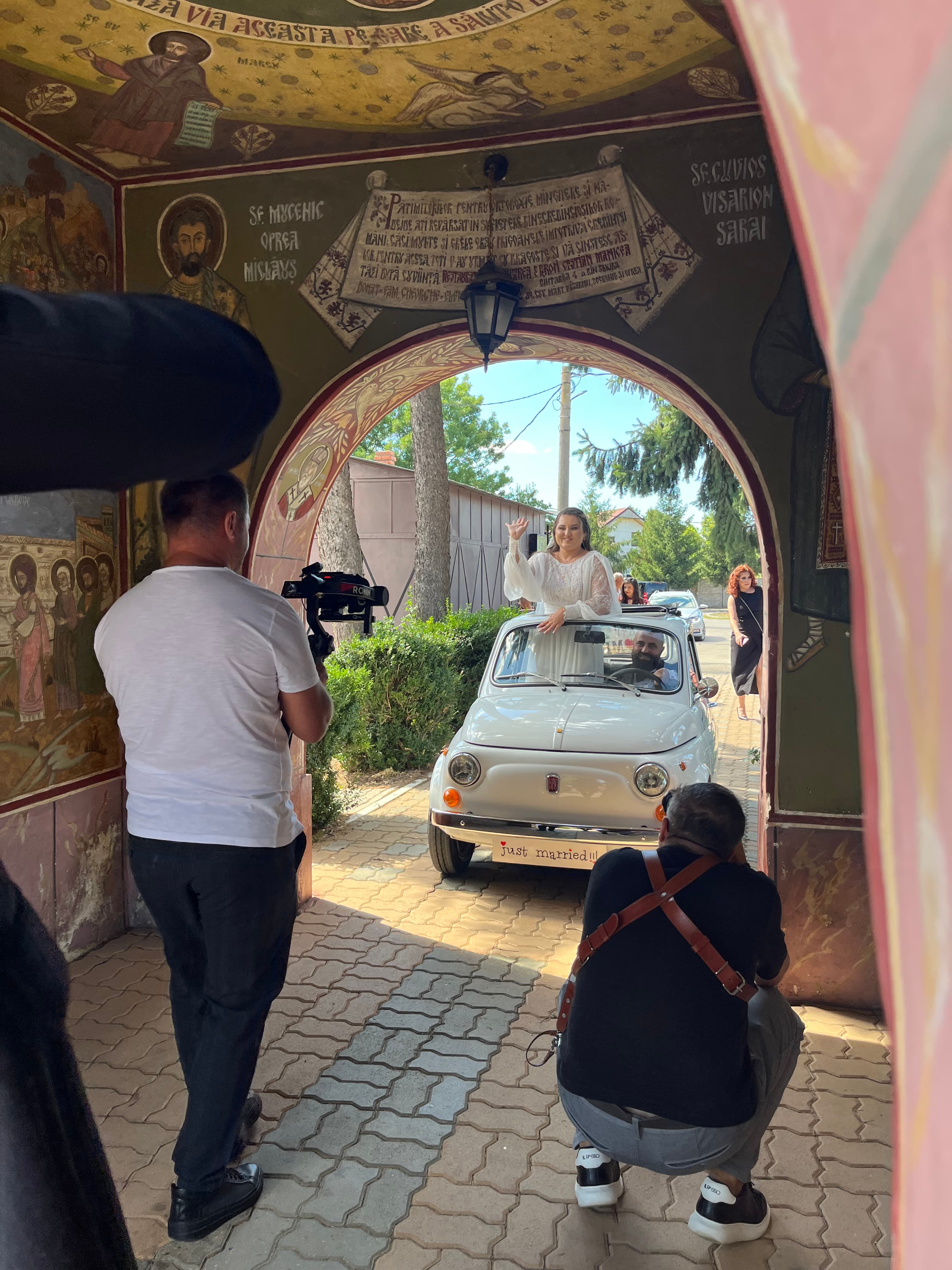 Automobil clasic vintage - Fiat 500 Alb - de inchiriat pentru evenimente - Imagine 3