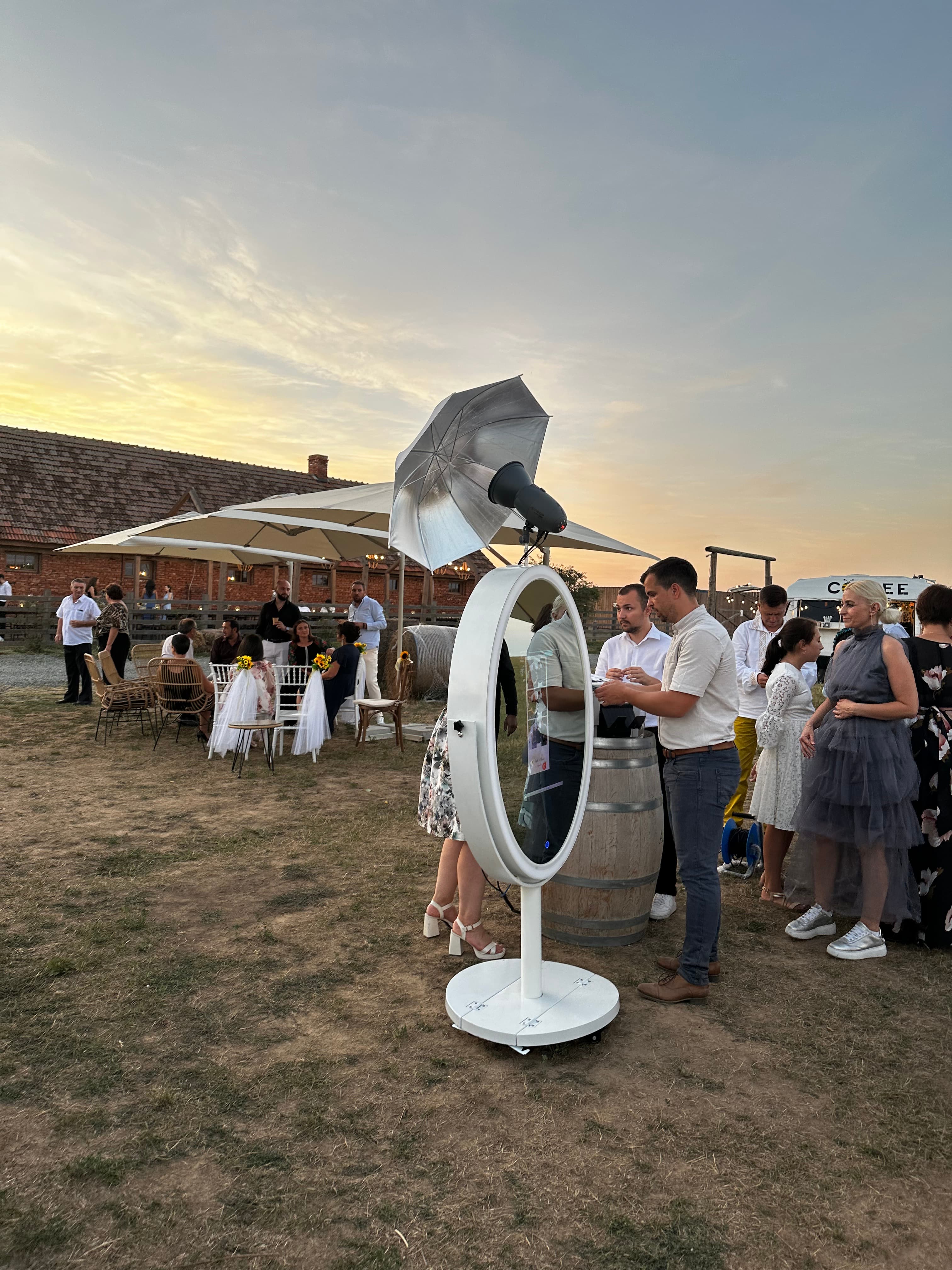 Glam Station Photobooth - Imagine 2