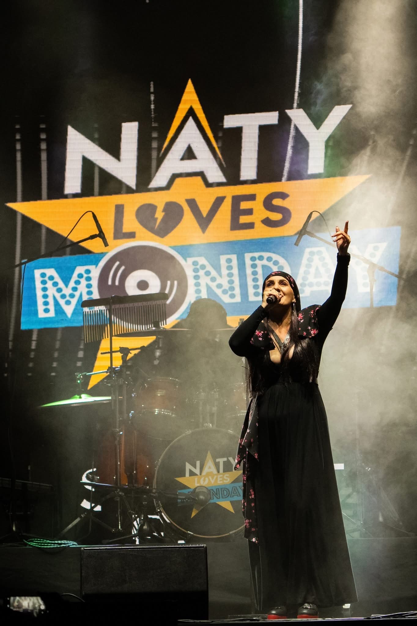 Naty Loves Monday - Imagine 6