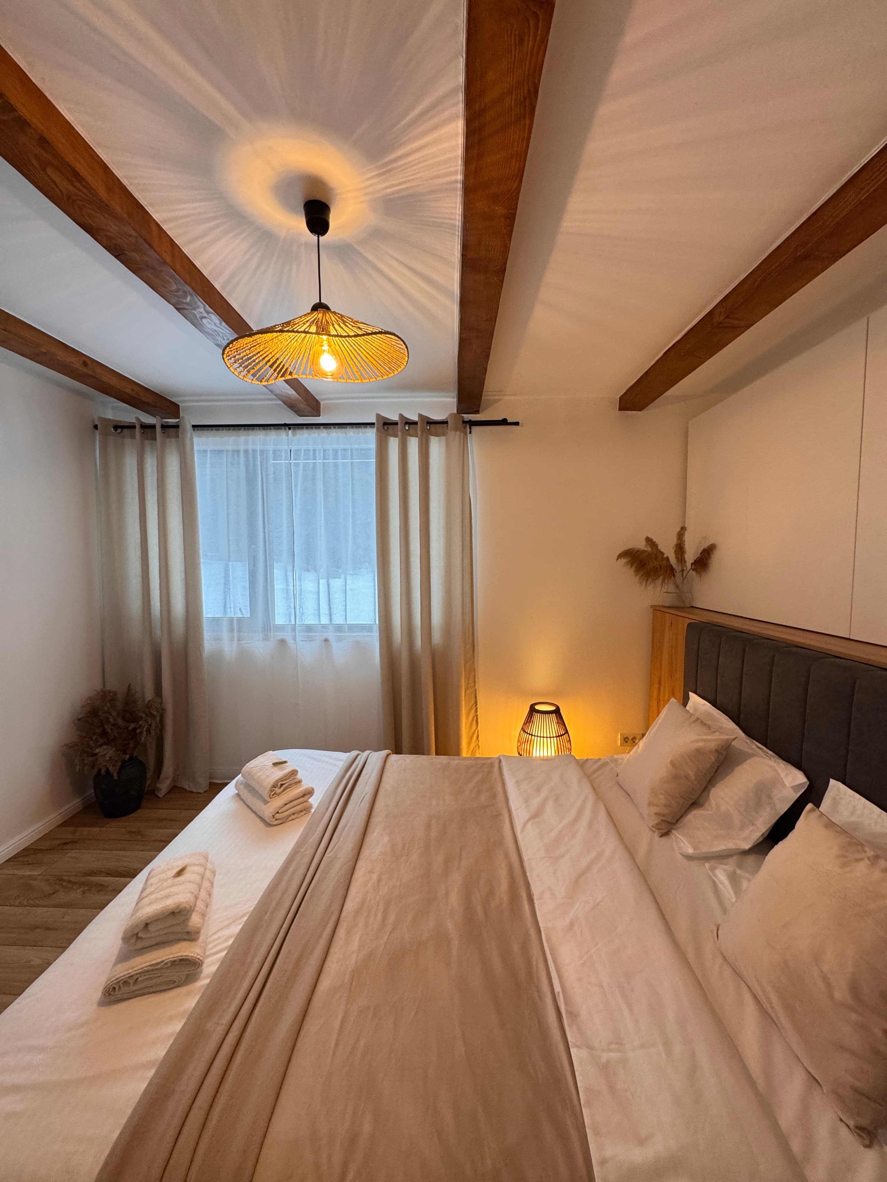 Arenis Chalet Buscat – Cabana premium cu jacuzzi - Imagine 3