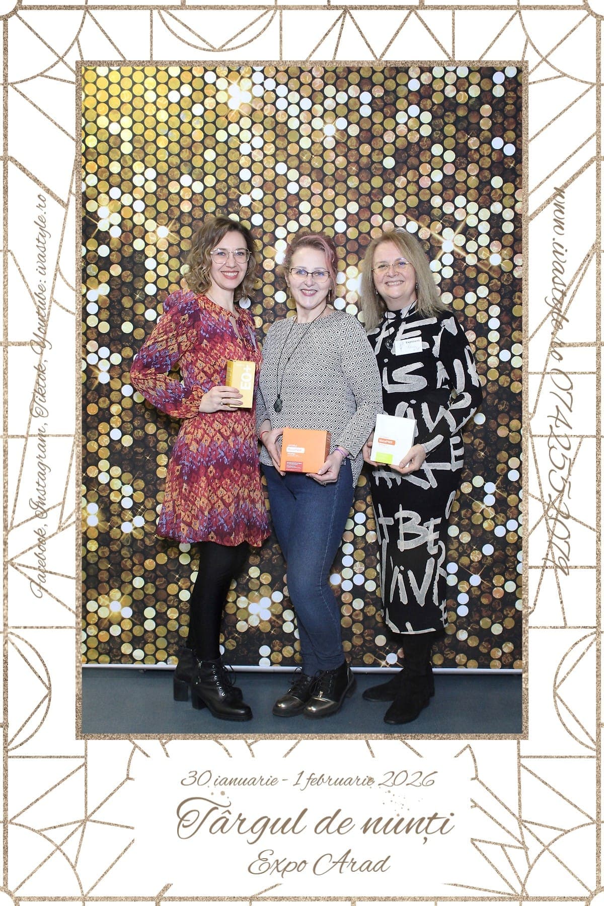 Ivastyle.ro Photobooth Arad Cabina Foto Arad Oglinda Foto Arad Servicii Evenimente - Imagine 7